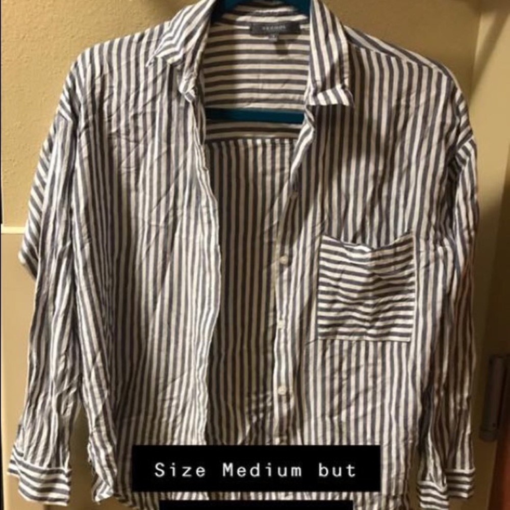 Striped buttoned up shirt